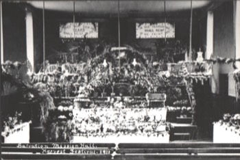  An early picture of the building interior  
